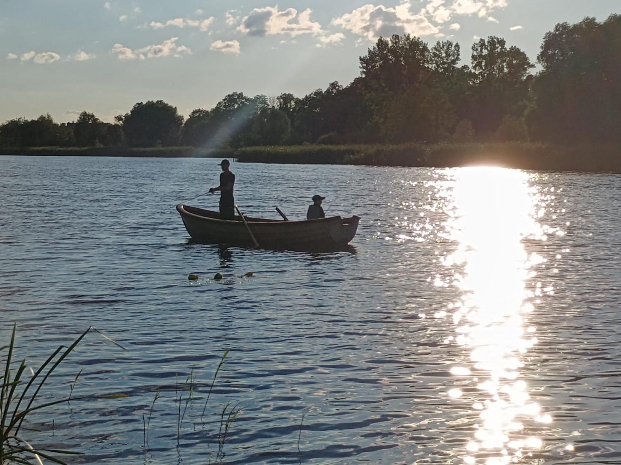 Domki Obok Plazy Hotel Moryn Bagian luar foto